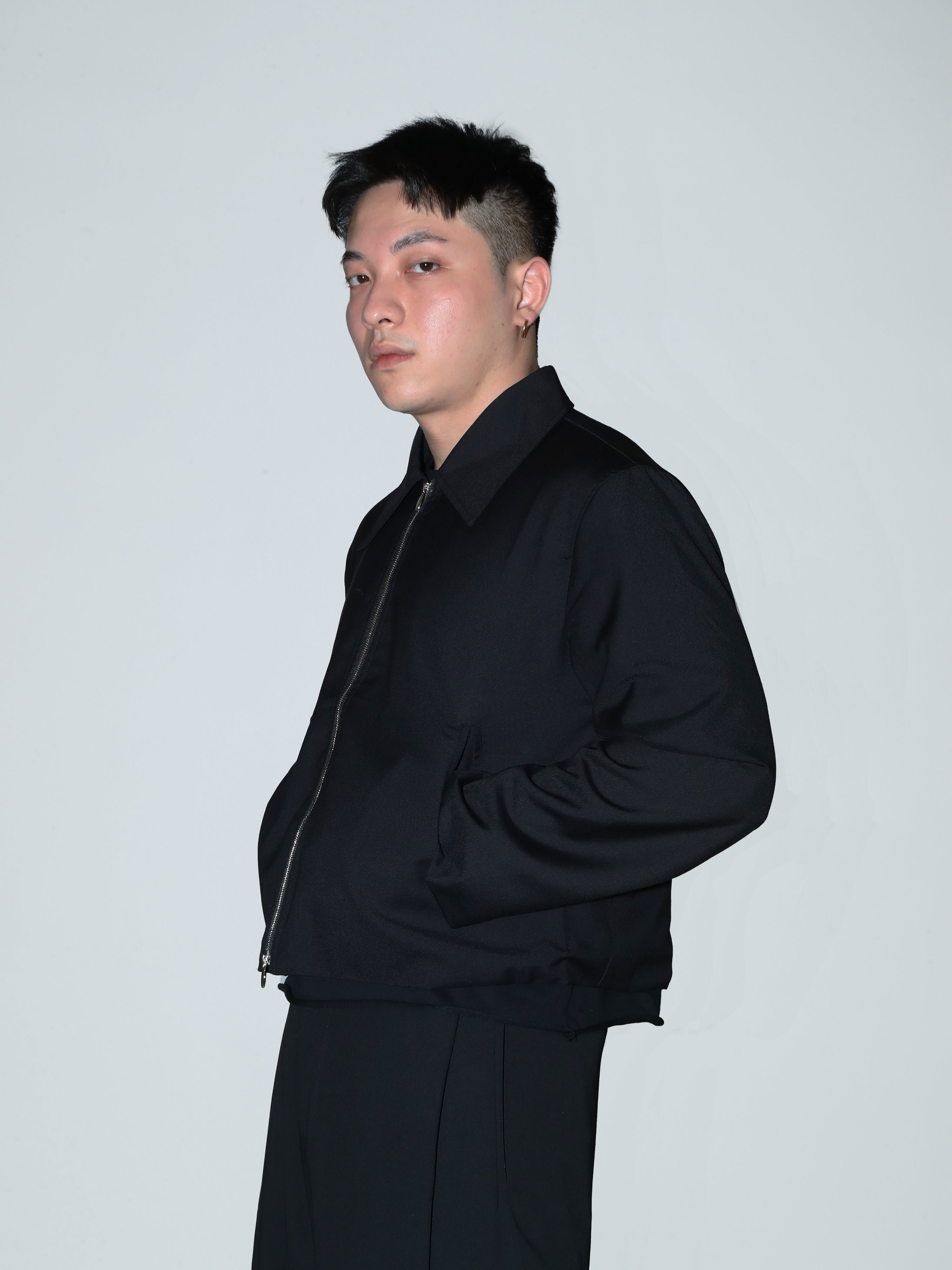 BLACK CROPPED LONG-LEG JACKET